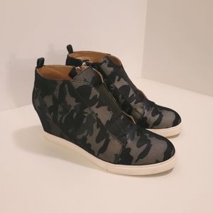 Linea Paolo Camo Camouflage Wedge Sneakers 11